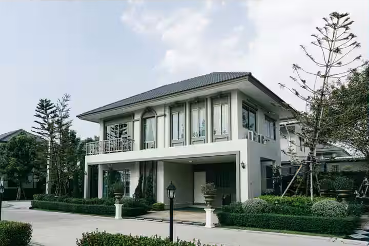 SENA Village Wongwaen - Bangbuathong, photo 1