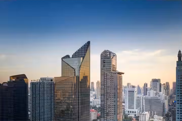THE ESSE at Singha Complex, photo 1