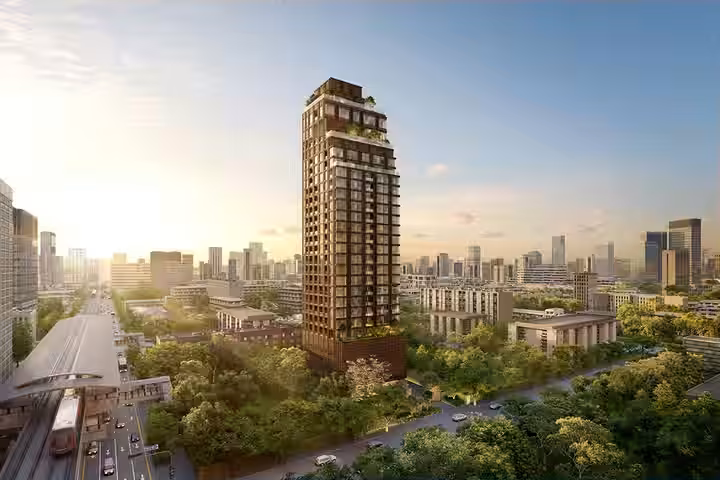 The Monument Sathon — Sathorn Soi 10, photo 1