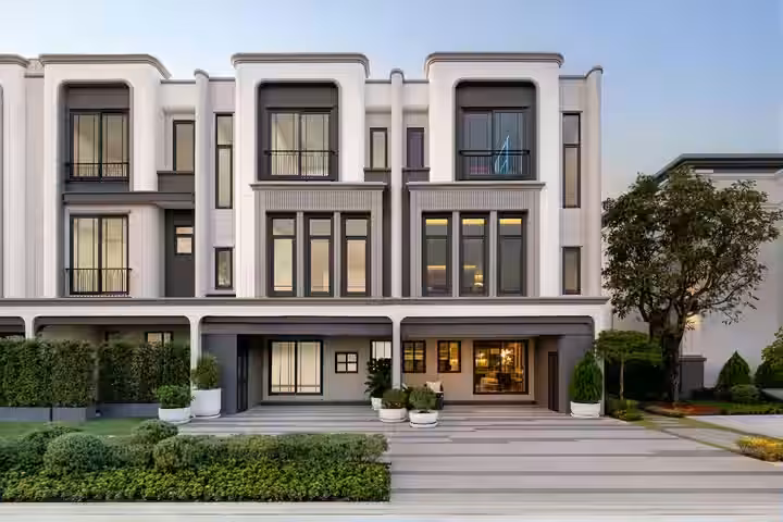 Goldina Sathorn, photo 1